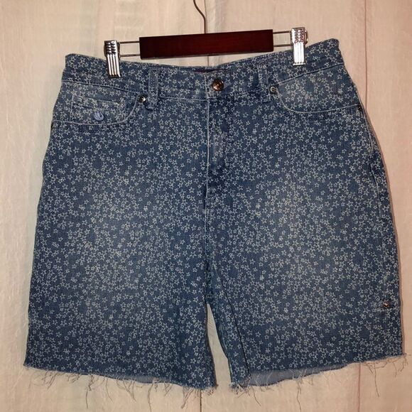 𝑮𝑽 6 Custom Rare Star Print Raw Hem Mom Amanda Blue White Shorts - Picture 1 of 11